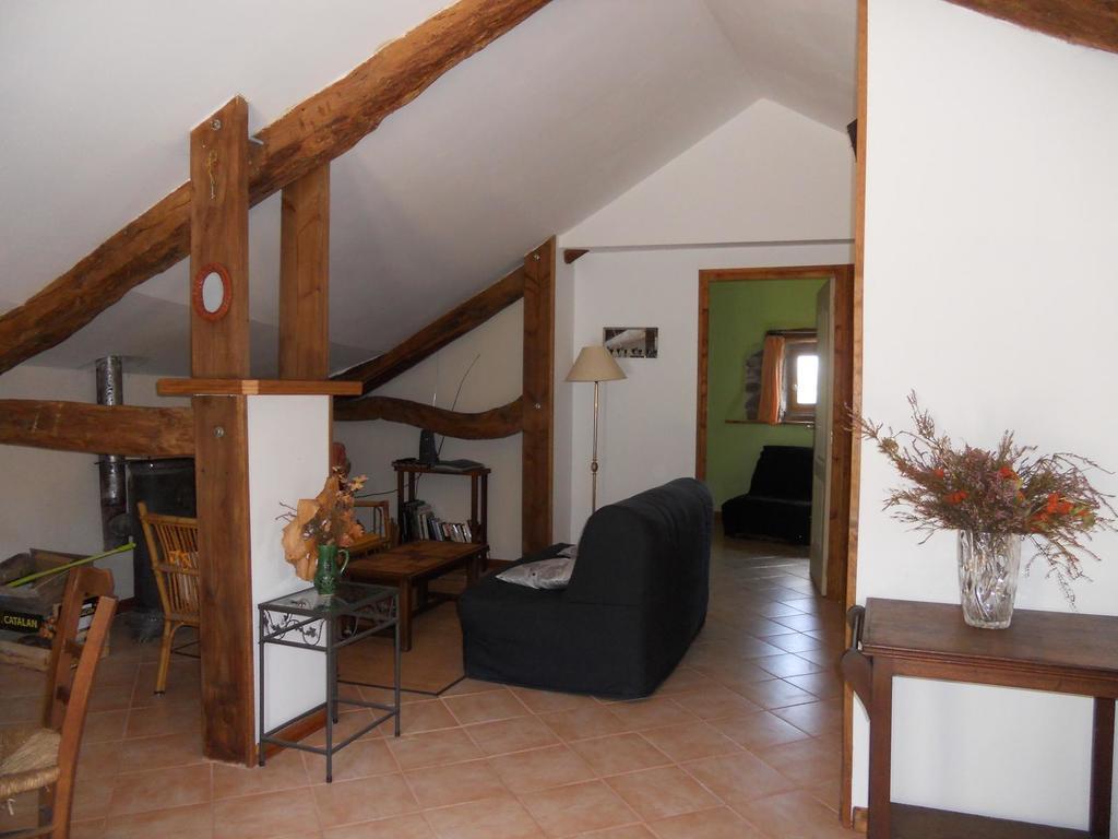 Gite Des Monts Saint-Izaire الغرفة الصورة